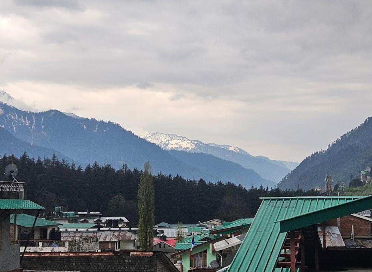 Hotel Premier Mall Road Manali Exterior foto